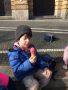 Museumsbesuch des Kindergartens bei der Kükenausstellung: Danach gab es Eis.